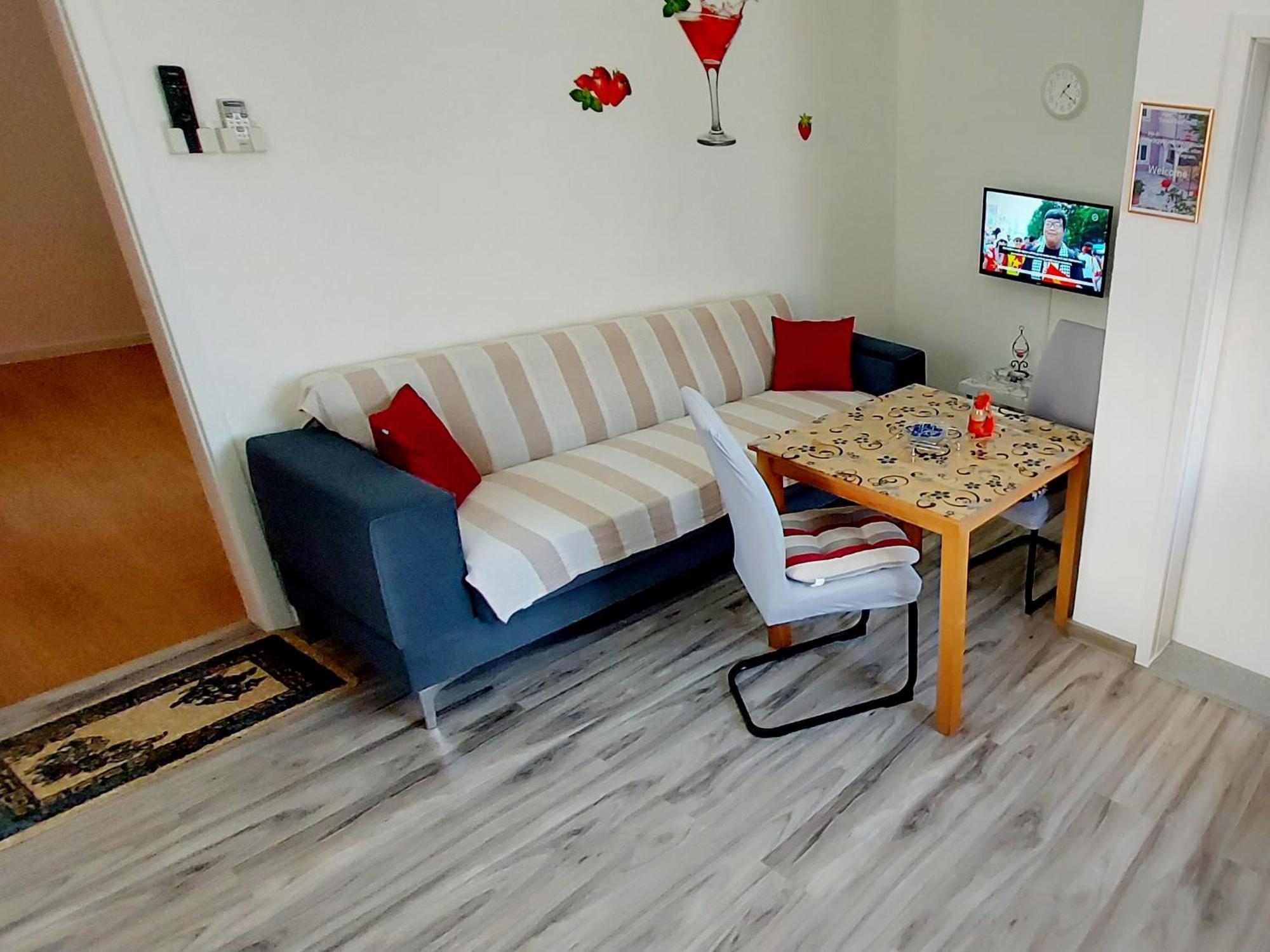 Ema & Sea Apartment'S Póla Kültér fotó